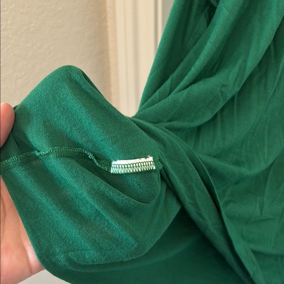 Banana Republic Green Pleated Sleeveless Top - Picture 9 of 10